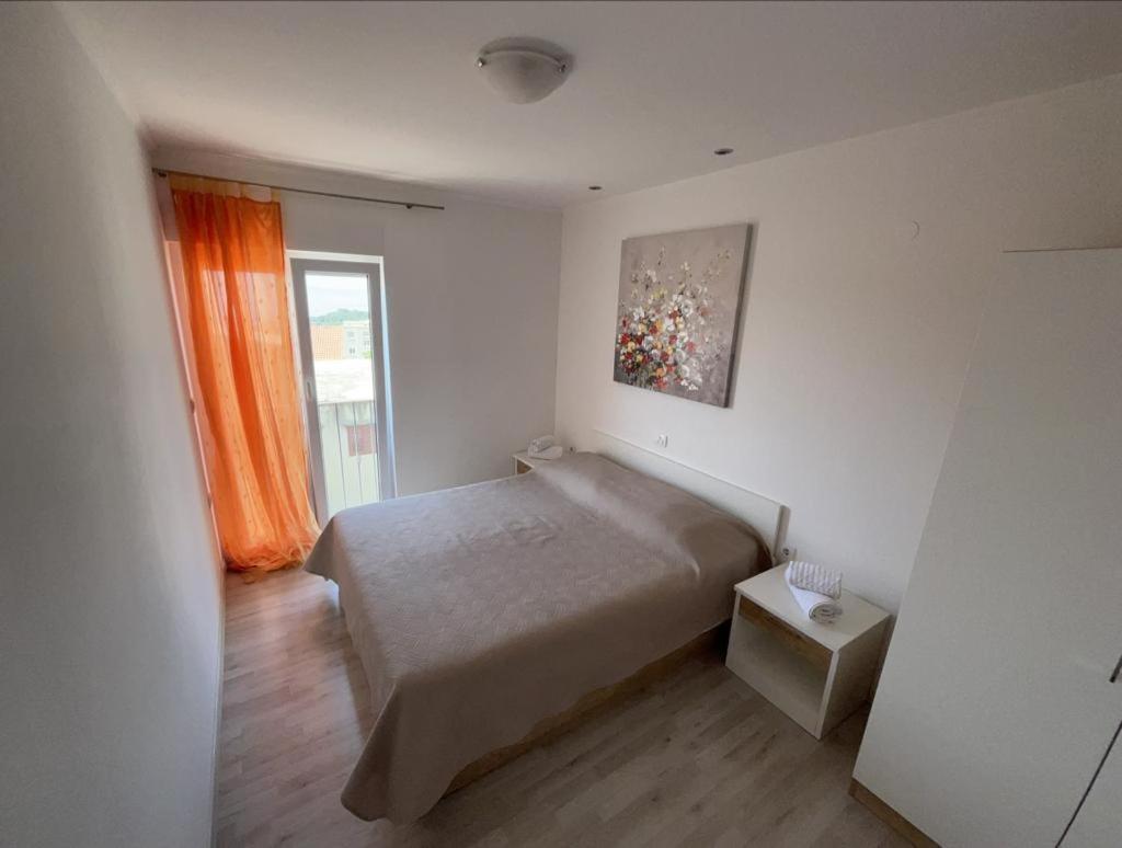 Apartments Pivac Makarska Rom bilde