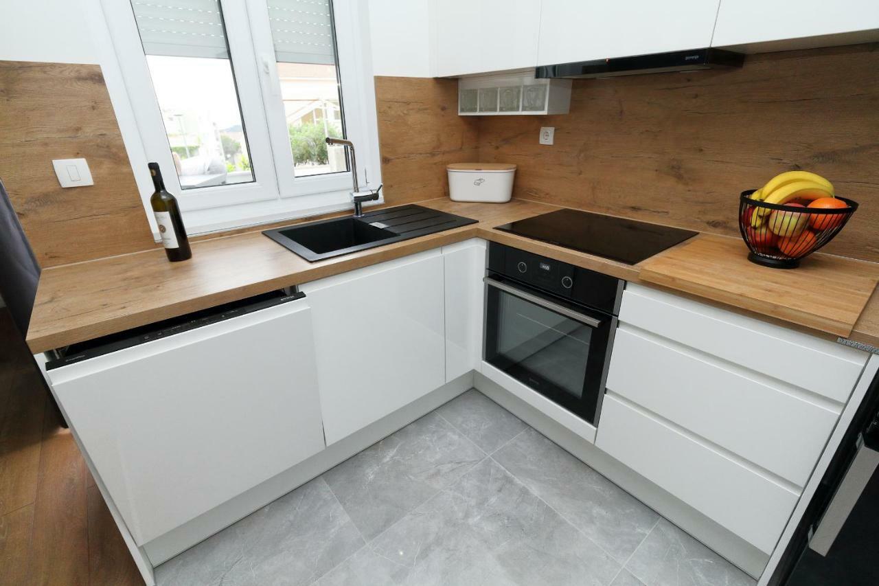 Apartments Pivac Makarska Eksteriør bilde