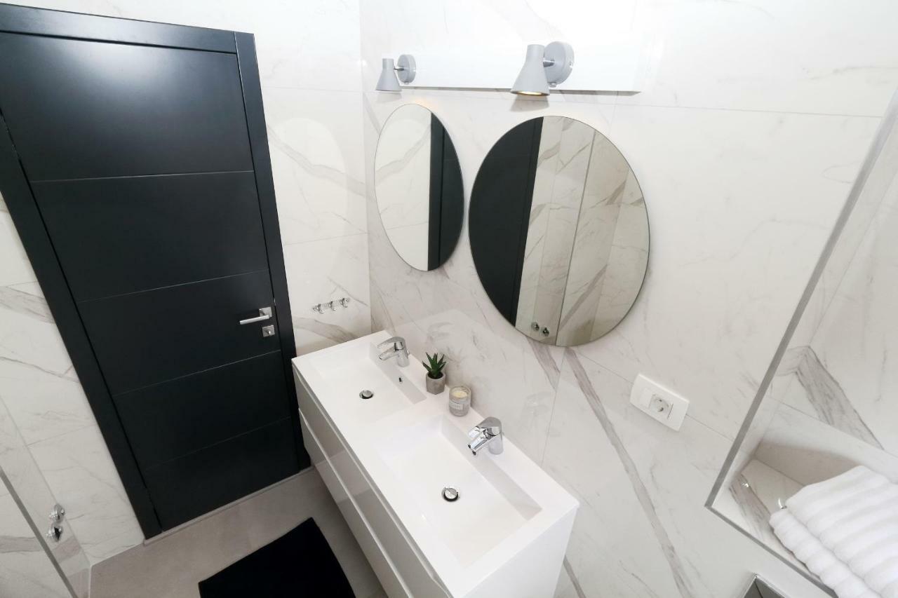 Apartments Pivac Makarska Eksteriør bilde